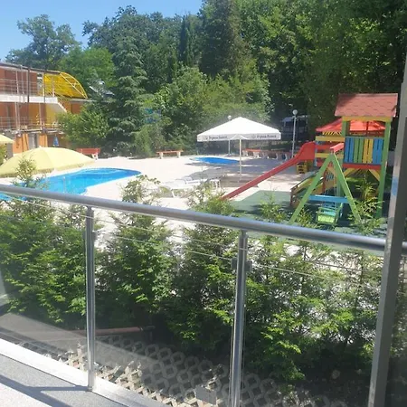 Maria Hotel *